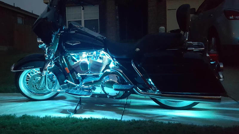 Harley-Davidson Shovelhead with LED Strip Lights